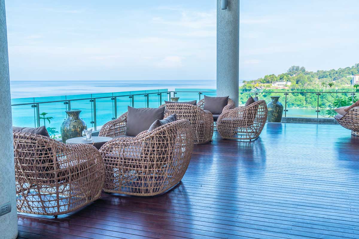 Luxury hotel, flight with accomodation package